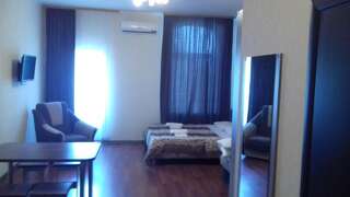 Апартаменты Dioskuriya Guest House Сухум Номер-студио с балконом-1