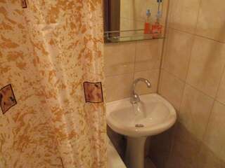 Апартаменты Dioskuriya Guest House Сухум Номер-студио с видом на море-1