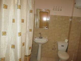 Апартаменты Dioskuriya Guest House Сухум Семейные апартаменты-3