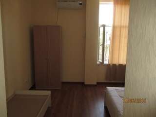 Апартаменты Dioskuriya Guest House Сухум Семейные апартаменты-5